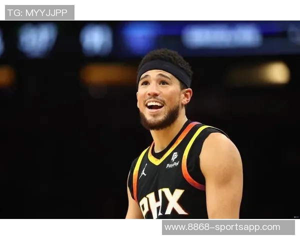 布克谈防守经验与平衡技巧展现自信心态 布克谈防守经验与平衡技巧展现自信心态