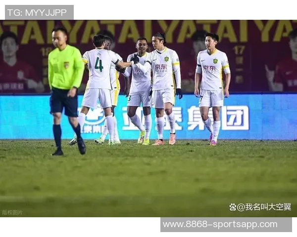 张晓彬呼吁国安球迷与球员相互理解共度换帅挑战时刻